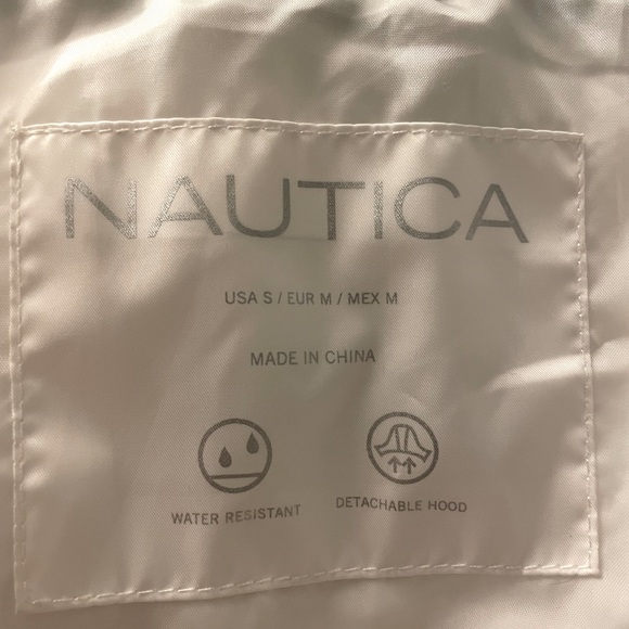 Nautica Puffy jacket with Furry Hood❌❌SOLD❌❌❌ - Picture 5 of 5